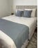 Kit Peseira Decorativa para cama Casal Pompom - Cinza