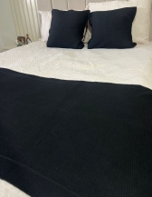Kit Peseira Decorativa para cama Casal Pompom - Preto